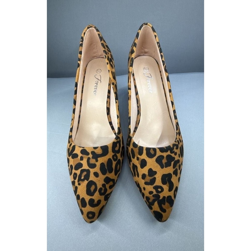Forever Leopard Print Pointed Toe Kitten Heel Pumps